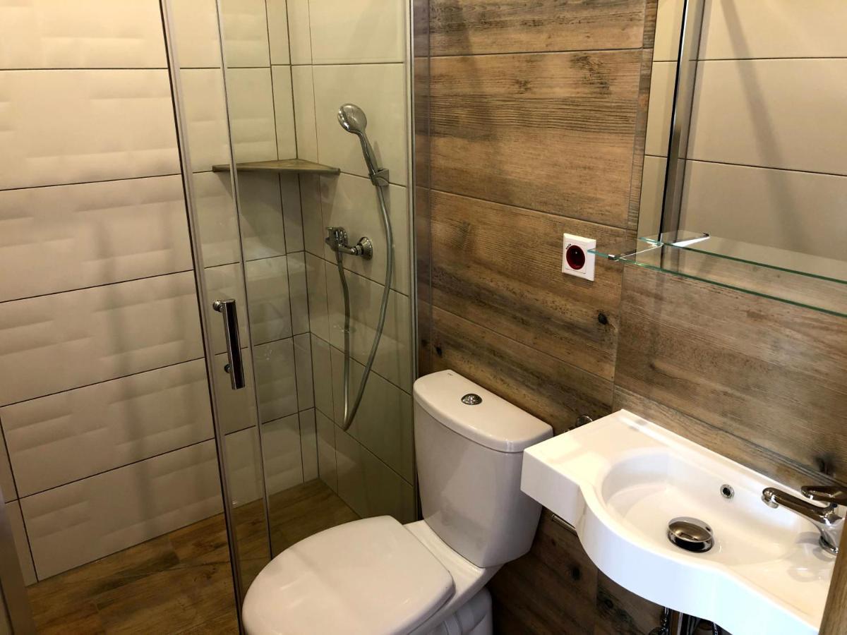 Apartmán Zefir Pokoje Unieście Exteriér fotografie