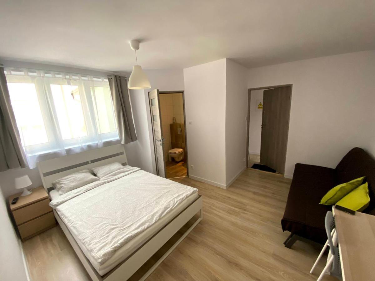 Apartmán Zefir Pokoje Unieście Exteriér fotografie